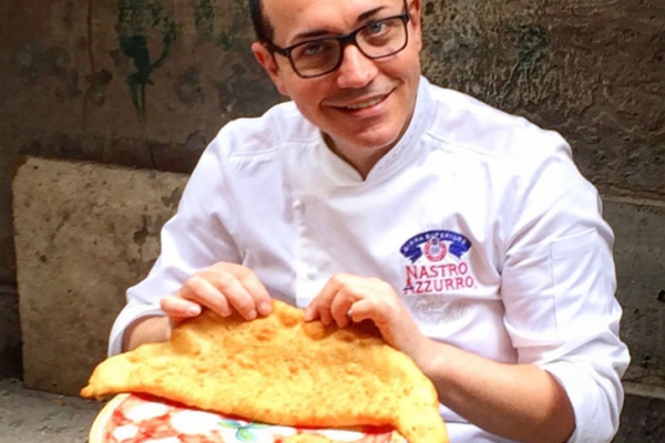 Pizza Fritta con Provola e Tarallo Napoletano